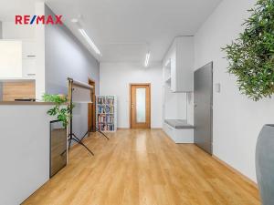 Pronájem kanceláře, Plzeň, Plaská, 65 m2