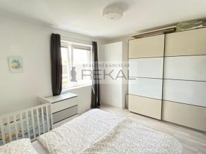 Pronájem bytu 2+kk, Chýně, Uherova, 53 m2