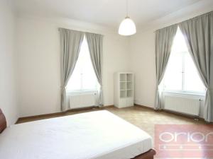 Pronájem bytu 3+kk, Praha - Smíchov, Zborovská, 76 m2
