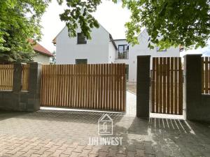Pronájem rodinného domu, Praha - Běchovice, Pplk. Nováčka, 139 m2