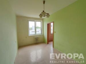 Prodej bytu 2+1, Chvaletice, Kolínská, 45 m2