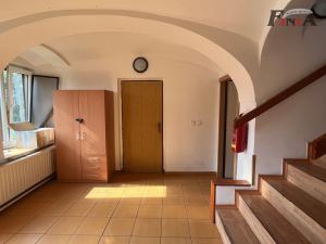 Pronájem rodinného domu, Horní Police, nám. Odboje, 180 m2