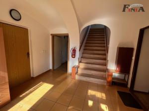 Pronájem rodinného domu, Horní Police, nám. Odboje, 180 m2