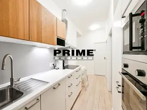 Pronájem bytu 2+kk, Praha - Vinohrady, Lucemburská, 50 m2
