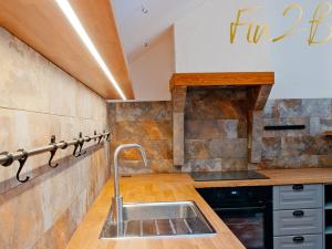 Pronájem bytu 4+kk, Praha - Nové Město, Na výtoni, 86 m2