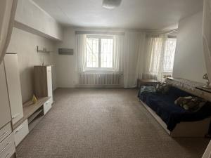 Prodej bytu 1+kk, Praha - Veleslavín, Na okraji, 44 m2
