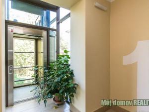 Pronájem bytu 2+1, Praha - Vokovice, Kladenská, 61 m2
