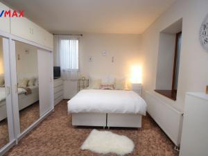 Prodej činžovního domu, Uničov, Masarykovo nám., 272 m2