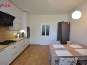 Prodej činžovního domu, Uničov, Masarykovo nám., 272 m2