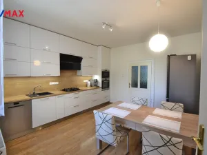 Prodej činžovního domu, Uničov, Masarykovo nám., 307 m2