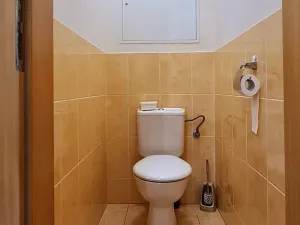 Pronájem bytu 1+kk, Praha - Kunratice, Za valem, 39 m2