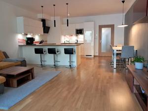 Prodej bytu 3+kk, Praha - Libeň, Vojenova, 97 m2