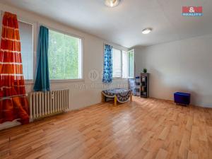 Prodej bytu 1+kk, Jesenice, V Lázních, 33 m2