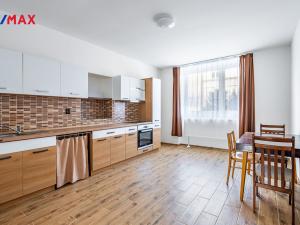 Prodej výrobních prostor, Čelčice, 520 m2