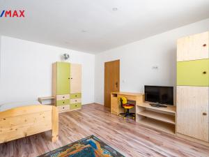 Prodej výrobních prostor, Čelčice, 520 m2