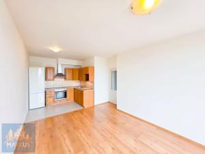 Pronájem bytu 2+kk, Praha - Troja, Hnězdenská, 47 m2