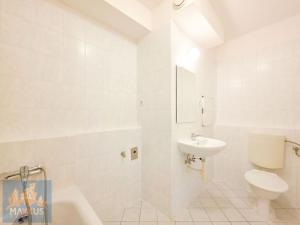 Pronájem bytu 2+kk, Praha - Troja, Hnězdenská, 47 m2