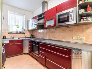 Prodej rodinného domu, Přezletice, Veleňská, 240 m2