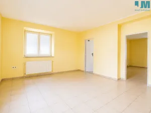 Prodej obchodního prostoru, Třebíč - Borovina, 560 m2