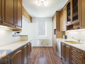 Pronájem bytu 3+1, Praha - Podolí, Kubištova, 93 m2