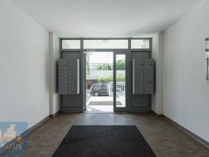 Pronájem bytu 3+1, Praha - Podolí, Kubištova, 93 m2