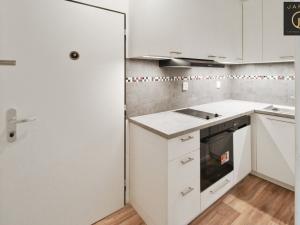 Pronájem bytu 1+1, Praha - Košíře, Prachnerova, 30 m2