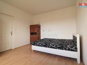 Pronájem bytu 3+1, Ostrov, Májová, 70 m2