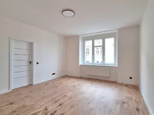 Pronájem bytu 2+1, Praha - Holešovice, Malá Plynární, 57 m2