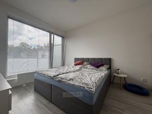 Pronájem bytu 3+kk, Včelná, Pod Tratí, 76 m2