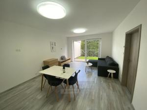 Pronájem bytu 4+kk, České Budějovice - České Budějovice 7, Stropnická, 80 m2