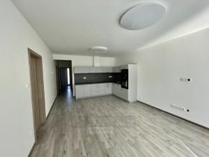 Pronájem bytu 4+kk, České Budějovice - České Budějovice 7, Stropnická, 80 m2