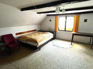 Prodej rodinného domu, Chotiněves - Jištěrpy, 200 m2