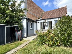 Prodej rodinného domu, Hrušovany u Brna, Masarykova, 110 m2