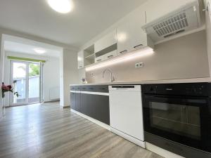 Prodej rodinného domu, Hrušovany u Brna, Masarykova, 110 m2