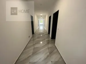 Prodej obchodního prostoru, Karlovy Vary, 72 m2