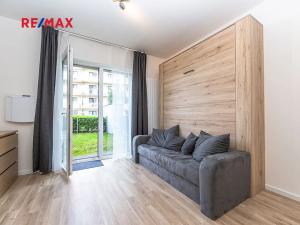 Pronájem bytu 1+kk, Praha - Libeň, Novovysočanská, 25 m2