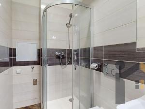Pronájem bytu 2+kk, Praha - Karlín, Prvního pluku, 41 m2