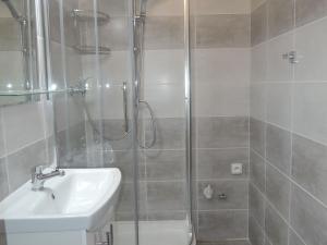 Pronájem bytu 2+kk, Praha - Bohnice, Poznaňská, 43 m2
