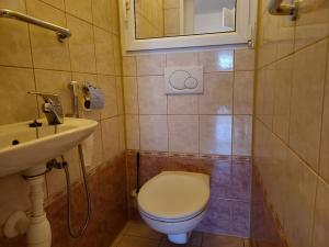 Pronájem bytu 4+1, Praha - Záběhlice, Hlavní, 78 m2