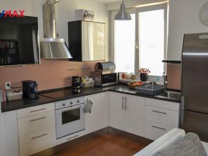 Pronájem bytu 2+kk, Praha - Záběhlice, Jabloňová, 49 m2