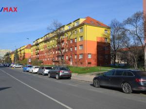 Pronájem bytu 2+kk, Praha - Záběhlice, Jabloňová, 49 m2