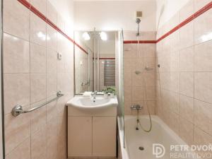 Prodej bytu 2+1, Praha - Vysočany, Odlehlá, 51 m2
