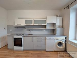 Pronájem bytu 1+1, Krnov - Pod Bezručovým vrchem, Tolstého, 40 m2