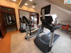 Pronájem obchodního prostoru, Karlovy Vary - Dvory, Chebská, 223 m2
