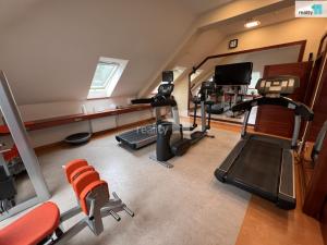 Pronájem obchodního prostoru, Karlovy Vary - Dvory, Chebská, 223 m2