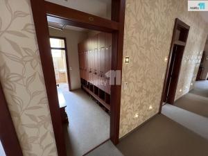 Pronájem obchodního prostoru, Karlovy Vary - Dvory, Chebská, 12 m2