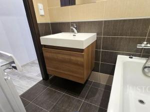 Pronájem bytu 2+1, Dobev - Stará Dobev, 80 m2
