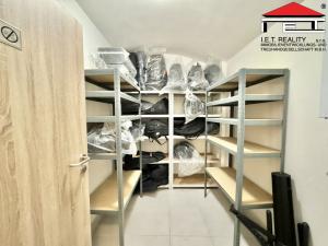 Pronájem obchodního prostoru, Brno - Brno-město, Opletalova, 36 m2