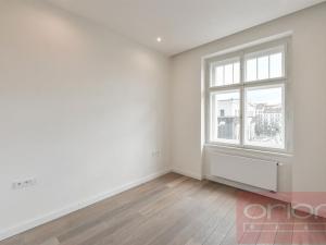 Pronájem bytu 3+kk, Praha - Vinohrady, náměstí Jiřího z Poděbrad, 93 m2