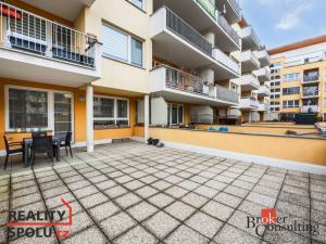 Pronájem bytu 1+kk, Brno - Líšeň, Holzova, 40 m2